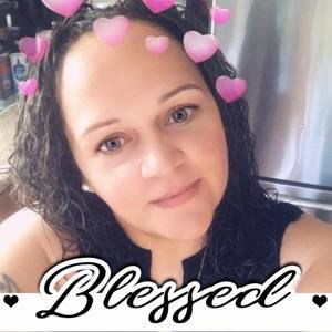 Meet your Posher, Yamil